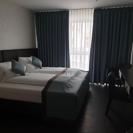 旅程旅馆会议套房酒店 韦茨拉尔 外观 照片